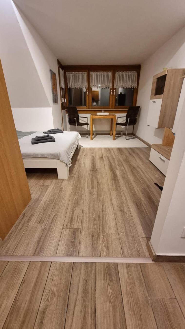 Ferienwohnung "Elsnerstrasse" Нюрнберг Екстериор снимка